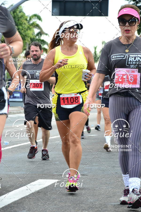 Buy your photos of the eventSantander Track&Field  Run Series - Shopping Vitria on Fotop