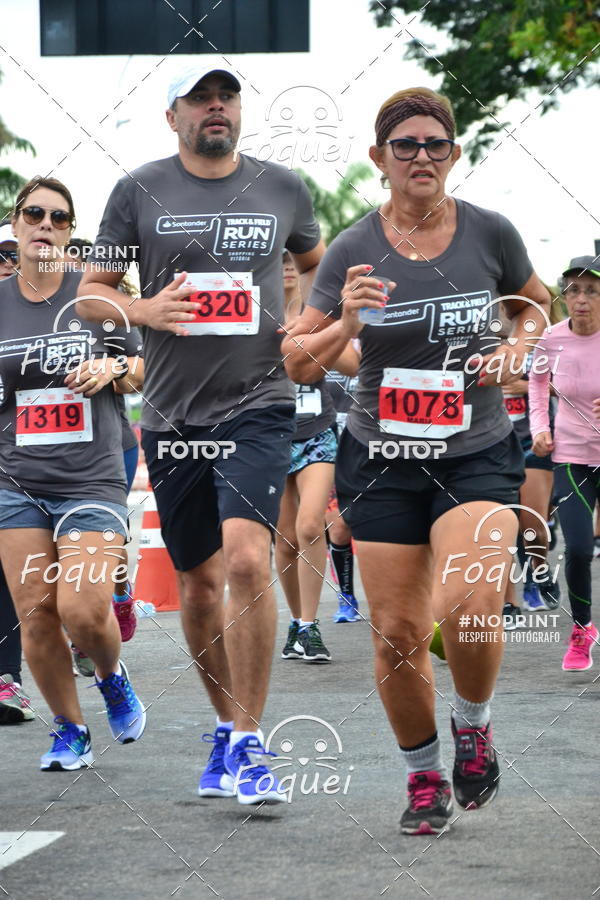 Buy your photos of the eventSantander Track&Field  Run Series - Shopping Vitria on Fotop
