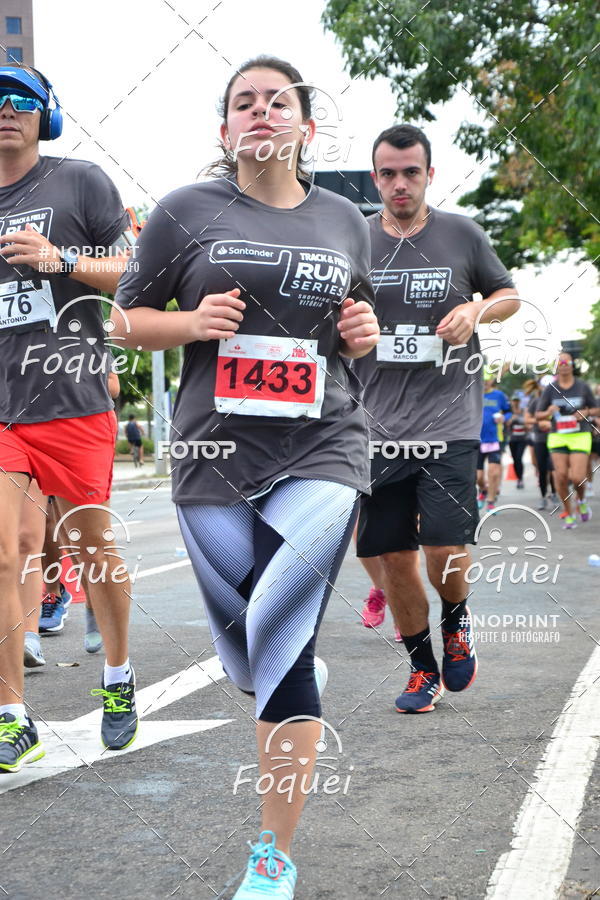 Buy your photos of the eventSantander Track&Field  Run Series - Shopping Vitria on Fotop