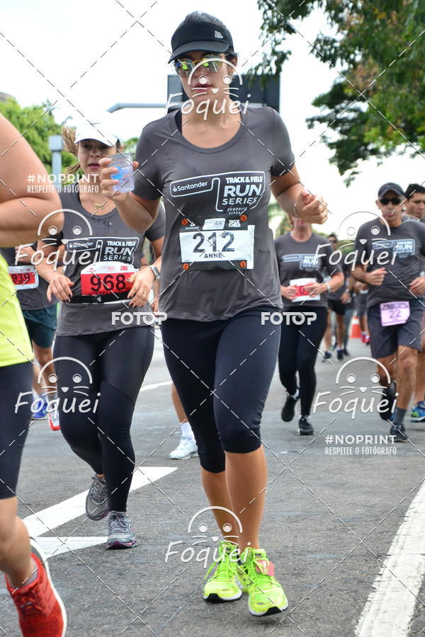 Buy your photos of the eventSantander Track&Field  Run Series - Shopping Vitria on Fotop