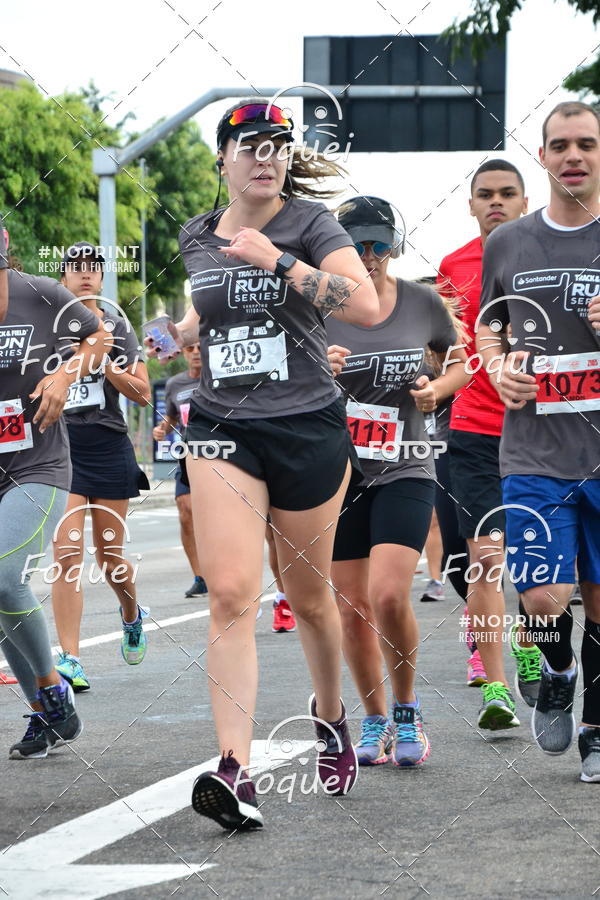 Buy your photos of the eventSantander Track&Field  Run Series - Shopping Vitria on Fotop