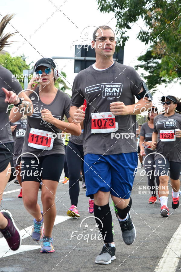 Buy your photos of the eventSantander Track&Field  Run Series - Shopping Vitria on Fotop