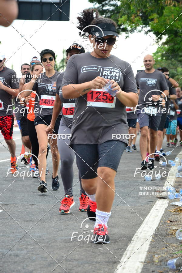 Buy your photos of the eventSantander Track&Field  Run Series - Shopping Vitria on Fotop
