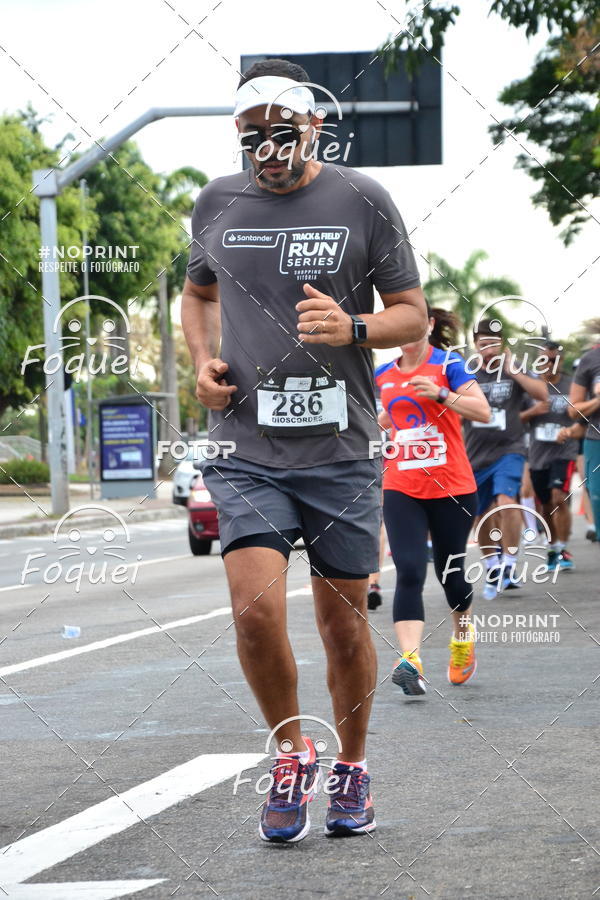 Buy your photos of the eventSantander Track&Field  Run Series - Shopping Vitria on Fotop