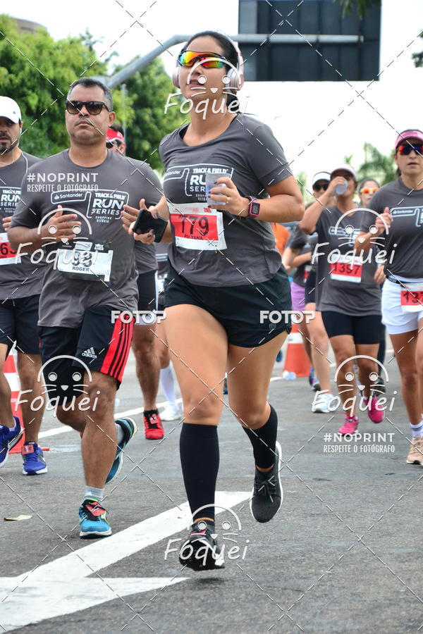 Buy your photos of the eventSantander Track&Field  Run Series - Shopping Vitria on Fotop