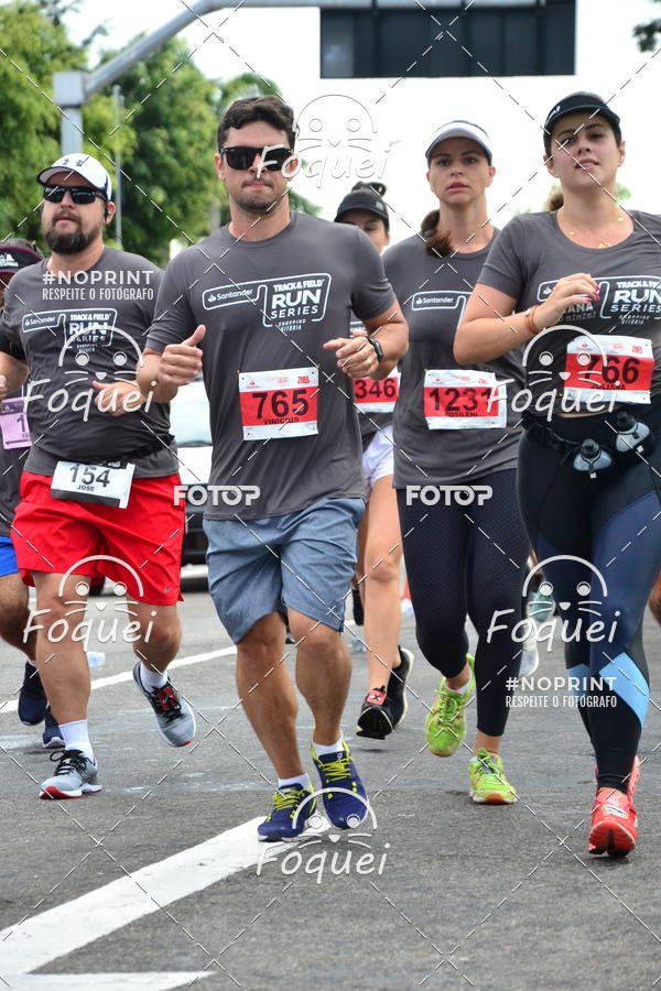 Buy your photos of the eventSantander Track&Field  Run Series - Shopping Vitria on Fotop