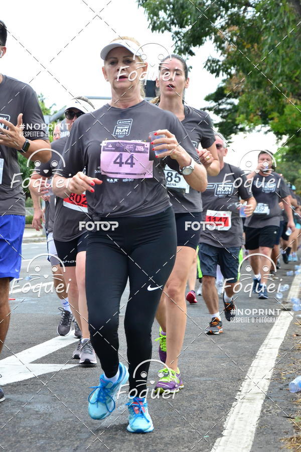 Buy your photos of the eventSantander Track&Field  Run Series - Shopping Vitria on Fotop