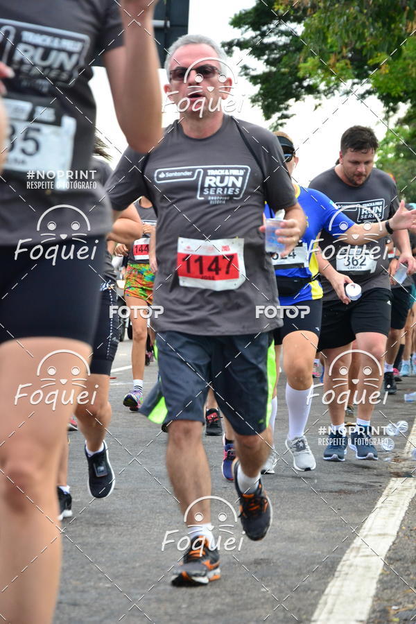 Buy your photos of the eventSantander Track&Field  Run Series - Shopping Vitria on Fotop