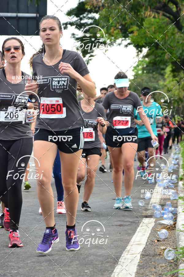 Buy your photos of the eventSantander Track&Field  Run Series - Shopping Vitria on Fotop