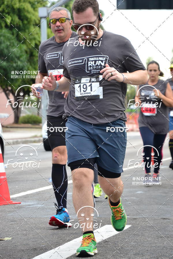 Buy your photos of the eventSantander Track&Field  Run Series - Shopping Vitria on Fotop