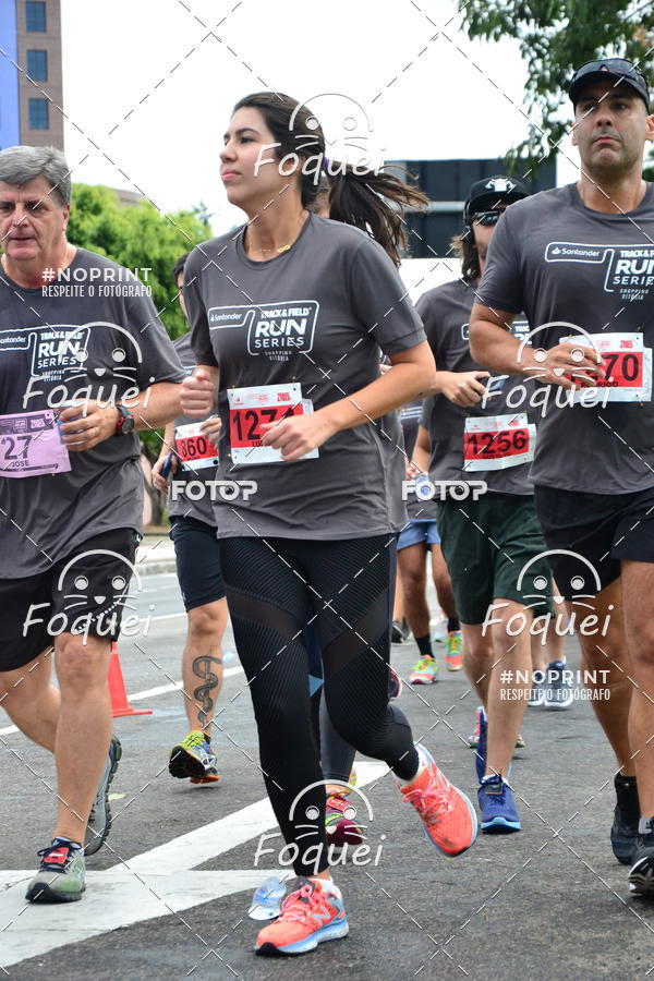Buy your photos of the eventSantander Track&Field  Run Series - Shopping Vitria on Fotop