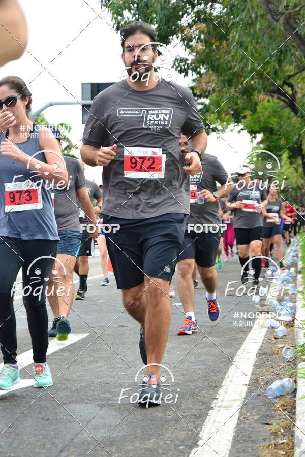 Buy your photos of the eventSantander Track&Field  Run Series - Shopping Vitria on Fotop