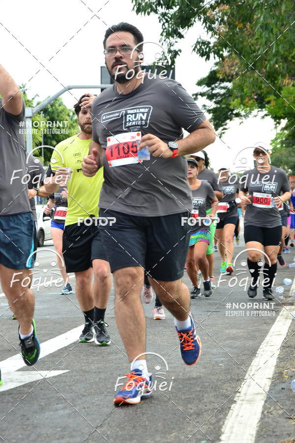 Buy your photos of the eventSantander Track&Field  Run Series - Shopping Vitria on Fotop