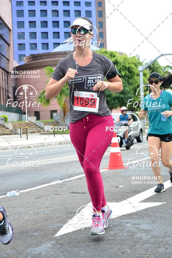 Buy your photos of the eventSantander Track&Field  Run Series - Shopping Vitria on Fotop