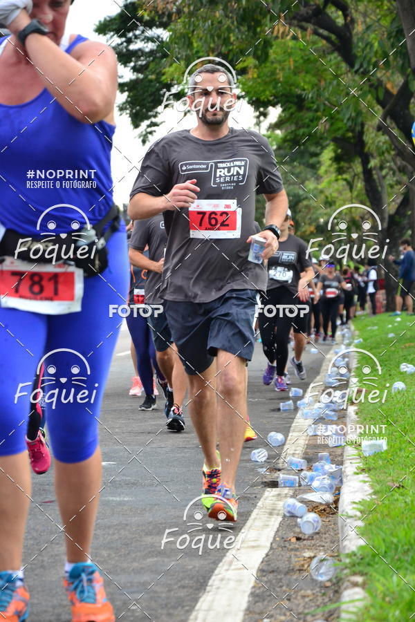 Buy your photos of the eventSantander Track&Field  Run Series - Shopping Vitria on Fotop