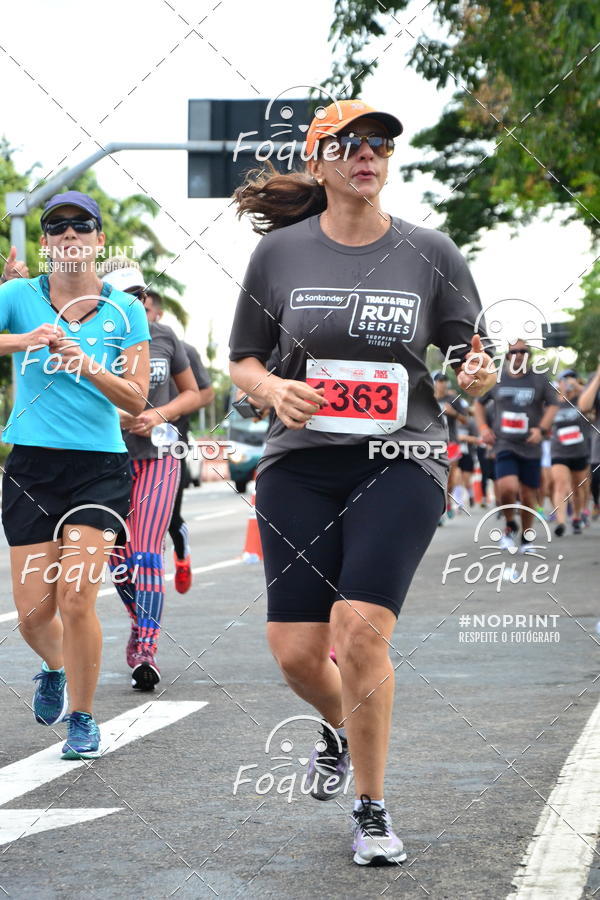 Buy your photos of the eventSantander Track&Field  Run Series - Shopping Vitria on Fotop