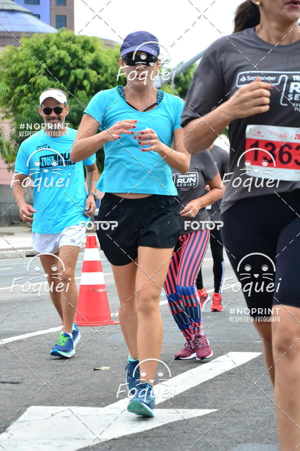 Buy your photos of the eventSantander Track&Field  Run Series - Shopping Vitria on Fotop