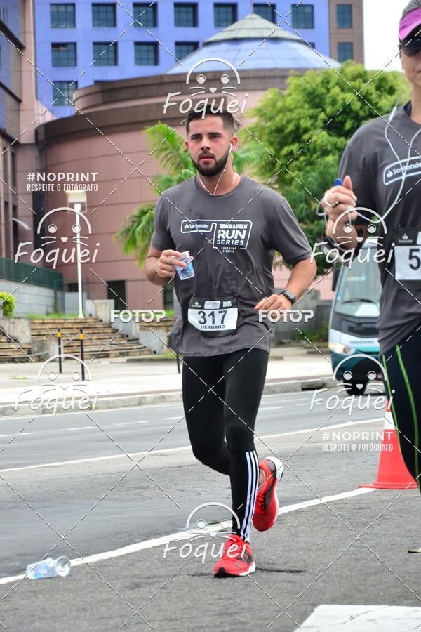 Buy your photos of the eventSantander Track&Field  Run Series - Shopping Vitria on Fotop