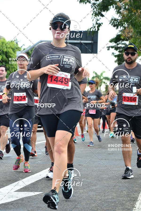 Buy your photos of the eventSantander Track&Field  Run Series - Shopping Vitria on Fotop