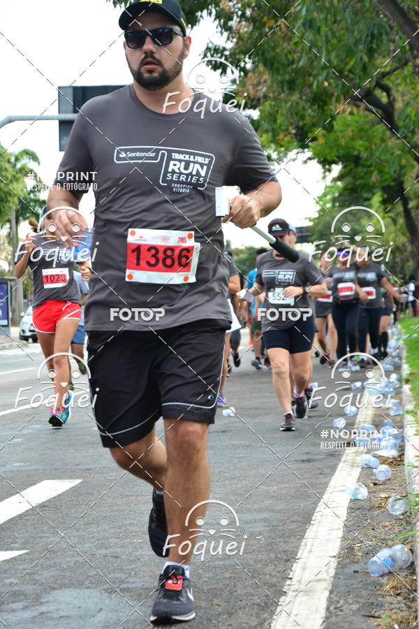 Buy your photos of the eventSantander Track&Field  Run Series - Shopping Vitria on Fotop
