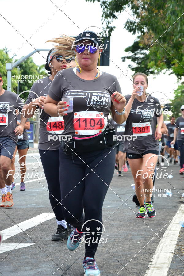 Buy your photos of the eventSantander Track&Field  Run Series - Shopping Vitria on Fotop