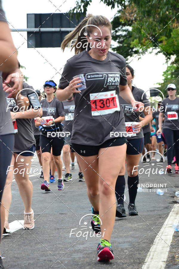 Buy your photos of the eventSantander Track&Field  Run Series - Shopping Vitria on Fotop