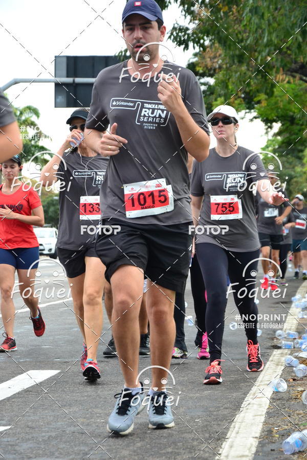 Buy your photos of the eventSantander Track&Field  Run Series - Shopping Vitria on Fotop