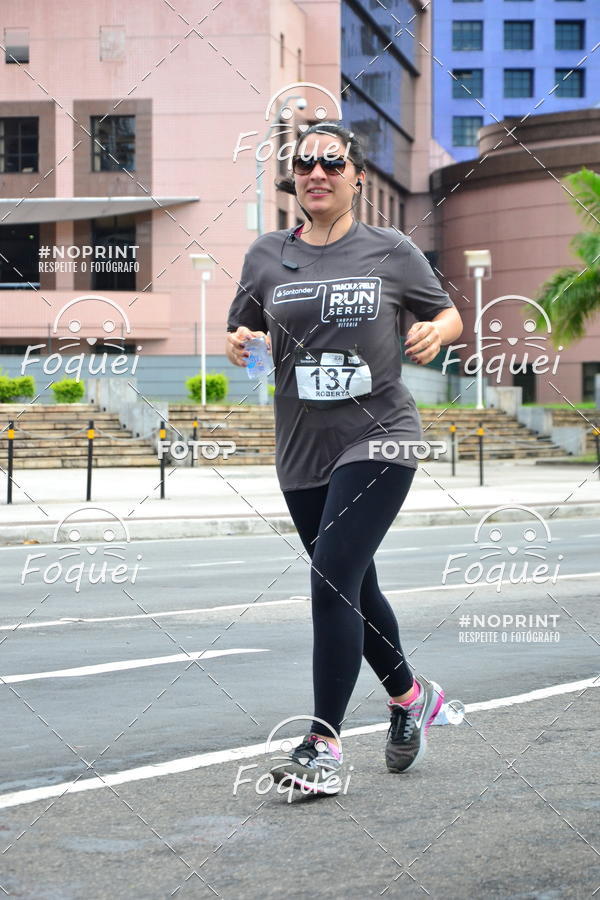 Buy your photos of the eventSantander Track&Field  Run Series - Shopping Vitria on Fotop