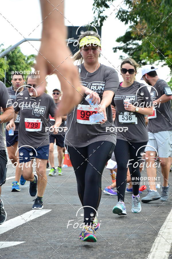 Buy your photos of the eventSantander Track&Field  Run Series - Shopping Vitria on Fotop