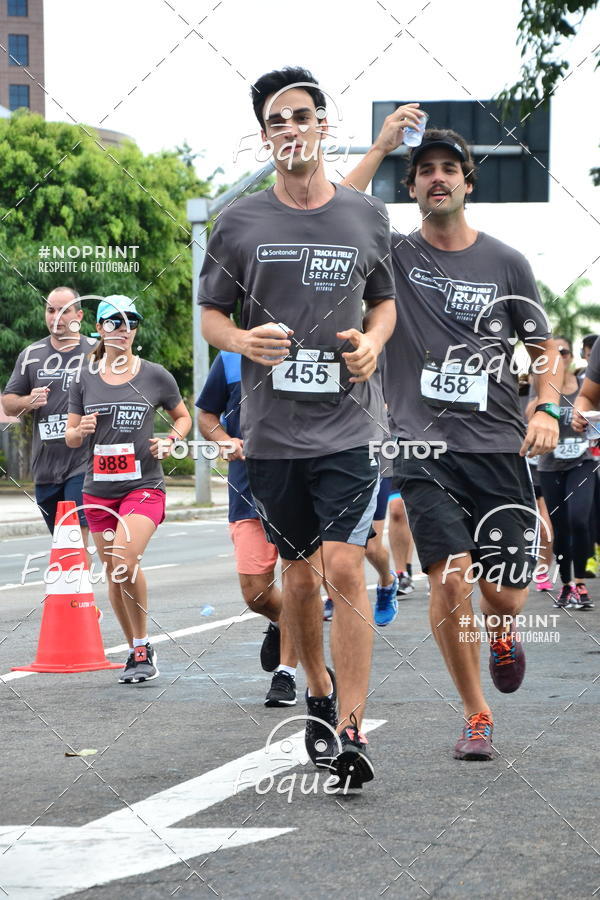 Buy your photos of the eventSantander Track&Field  Run Series - Shopping Vitria on Fotop