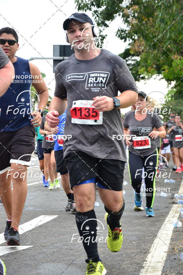 Buy your photos of the eventSantander Track&Field  Run Series - Shopping Vitria on Fotop