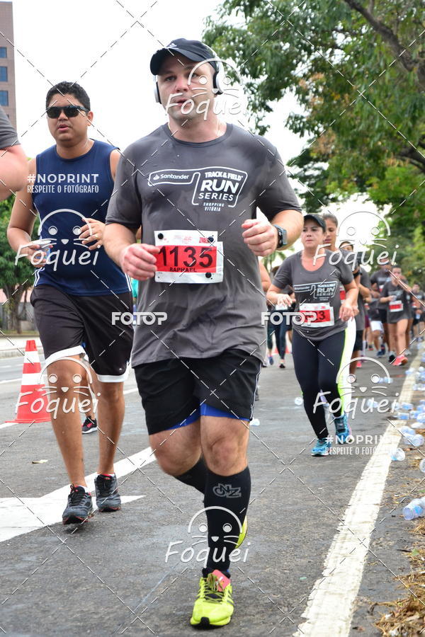 Buy your photos of the eventSantander Track&Field  Run Series - Shopping Vitria on Fotop