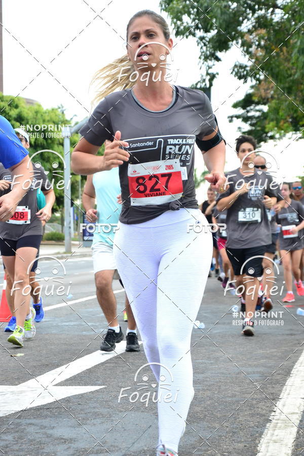 Buy your photos of the eventSantander Track&Field  Run Series - Shopping Vitria on Fotop