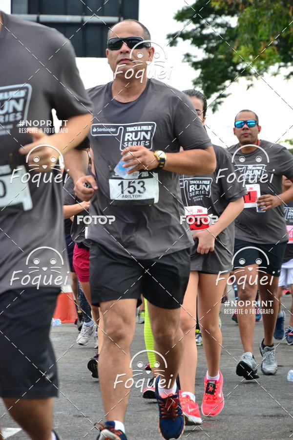 Buy your photos of the eventSantander Track&Field  Run Series - Shopping Vitria on Fotop