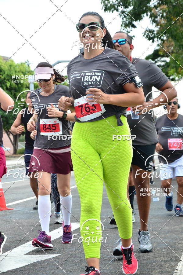 Buy your photos of the eventSantander Track&Field  Run Series - Shopping Vitria on Fotop