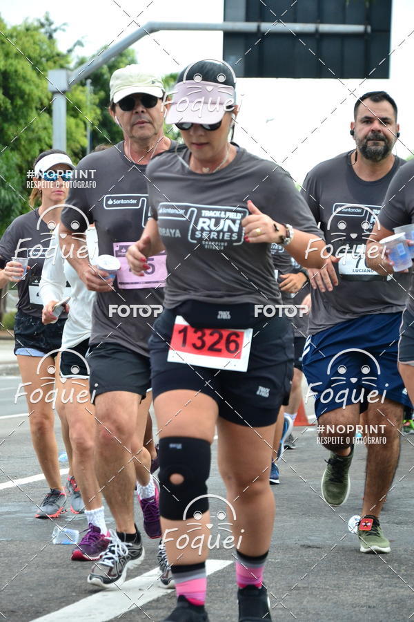 Buy your photos of the eventSantander Track&Field  Run Series - Shopping Vitria on Fotop