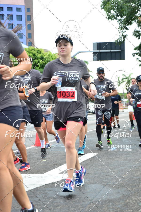 Buy your photos of the eventSantander Track&Field  Run Series - Shopping Vitria on Fotop