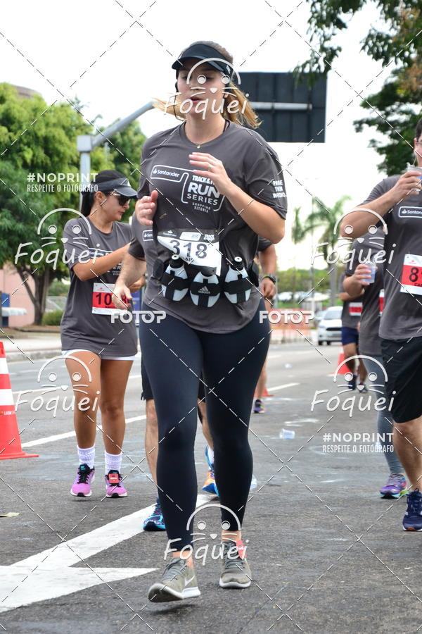 Buy your photos of the eventSantander Track&Field  Run Series - Shopping Vitria on Fotop