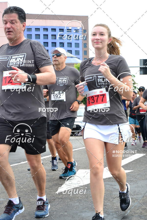 Buy your photos of the eventSantander Track&Field  Run Series - Shopping Vitria on Fotop