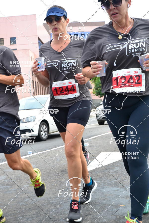 Buy your photos of the eventSantander Track&Field  Run Series - Shopping Vitria on Fotop