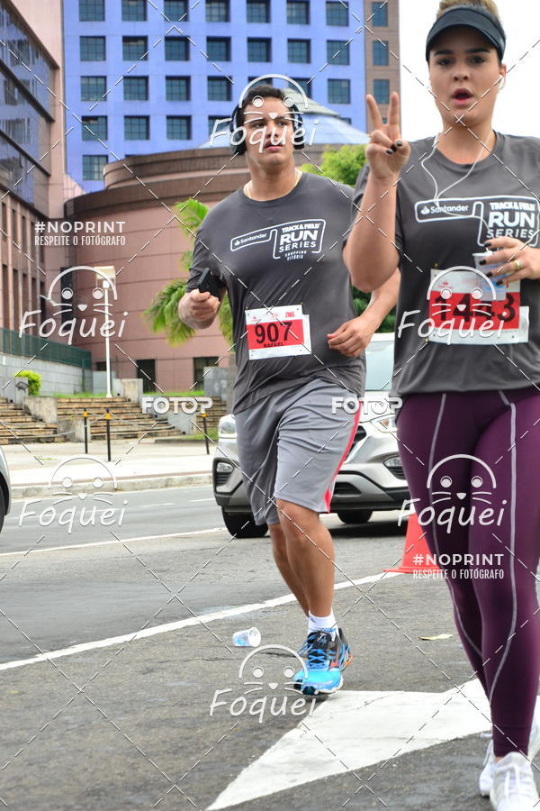 Buy your photos of the eventSantander Track&Field  Run Series - Shopping Vitria on Fotop