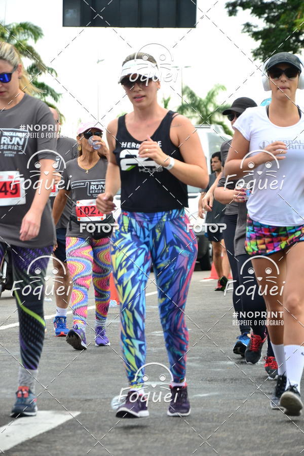 Buy your photos of the eventSantander Track&Field  Run Series - Shopping Vitria on Fotop