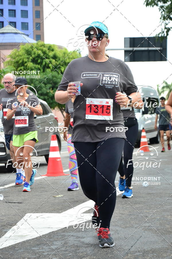 Buy your photos of the eventSantander Track&Field  Run Series - Shopping Vitria on Fotop