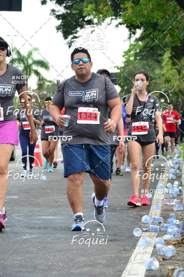 Buy your photos of the eventSantander Track&Field  Run Series - Shopping Vitria on Fotop