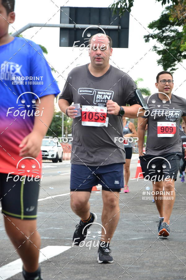 Buy your photos of the eventSantander Track&Field  Run Series - Shopping Vitria on Fotop