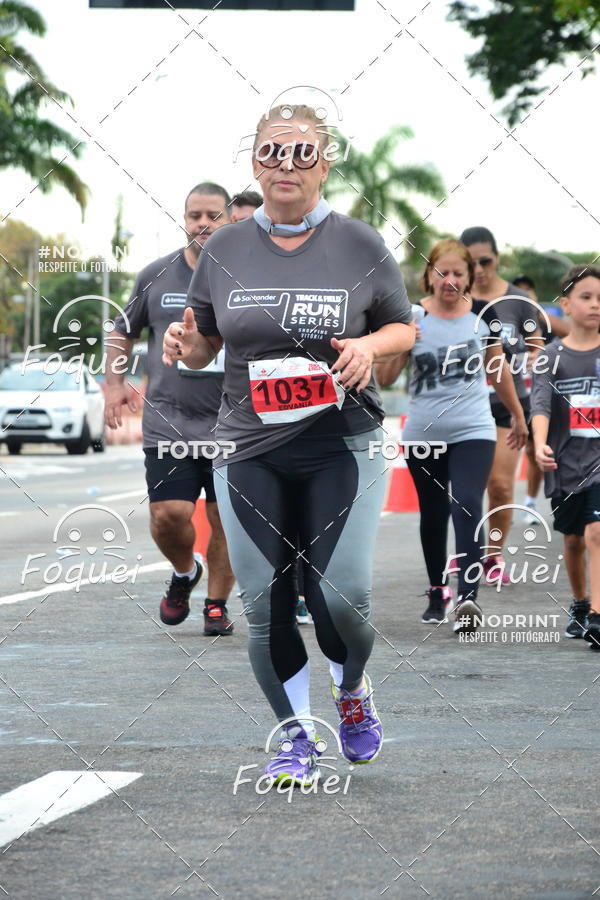 Buy your photos of the eventSantander Track&Field  Run Series - Shopping Vitria on Fotop