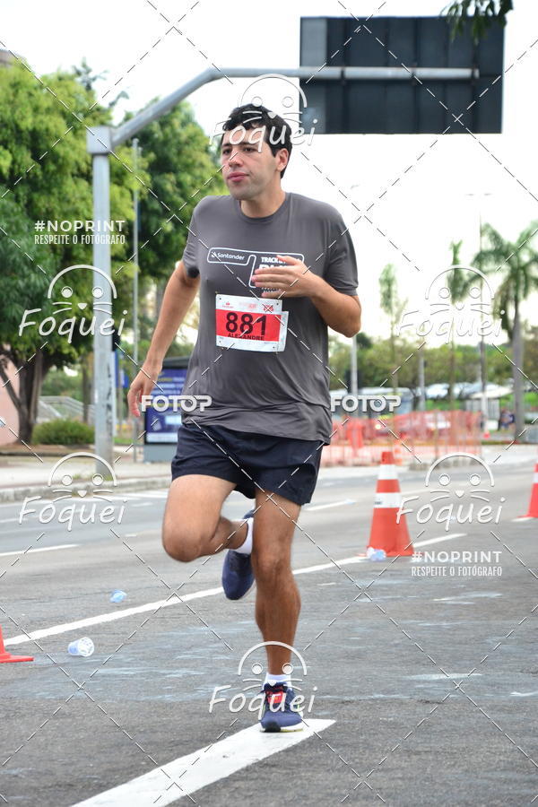 Buy your photos of the eventSantander Track&Field  Run Series - Shopping Vitria on Fotop
