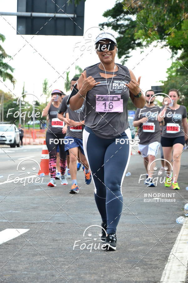 Buy your photos of the eventSantander Track&Field  Run Series - Shopping Vitria on Fotop