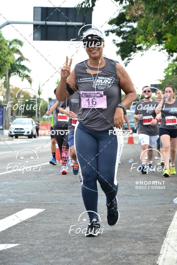 Buy your photos of the eventSantander Track&Field  Run Series - Shopping Vitria on Fotop