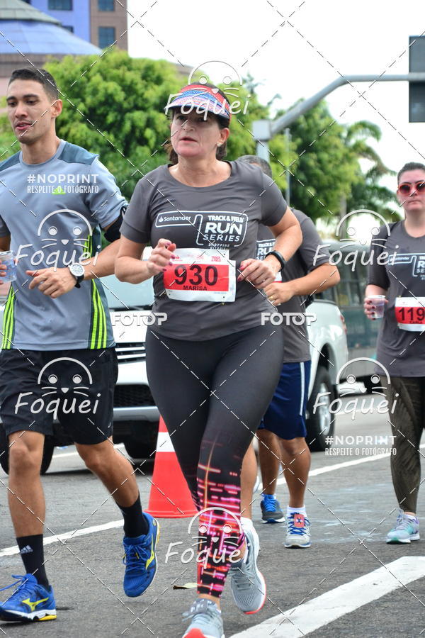 Buy your photos of the eventSantander Track&Field  Run Series - Shopping Vitria on Fotop